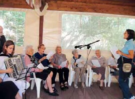 Festa dei nonni al Centro Diurno Villa S.Caterina